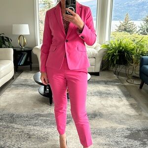 Women’s suit